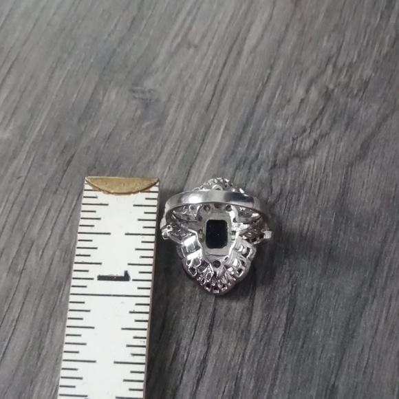 Ring - Picture 2 of 2